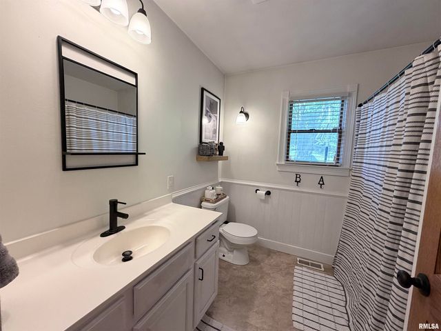 20724 N DEER BLUFFS Drive, Chillicothe, IL 61523