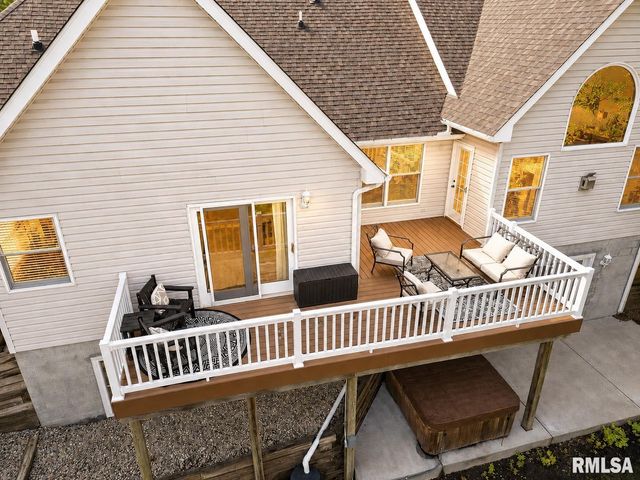 20724 N DEER BLUFFS Drive, Chillicothe, IL 61523