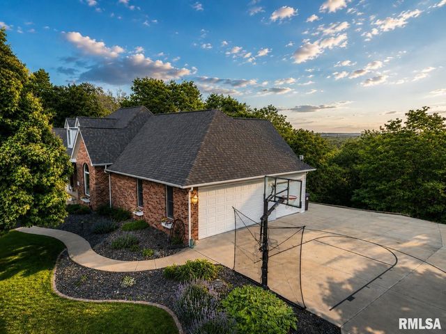 20724 N DEER BLUFFS Drive, Chillicothe, IL 61523