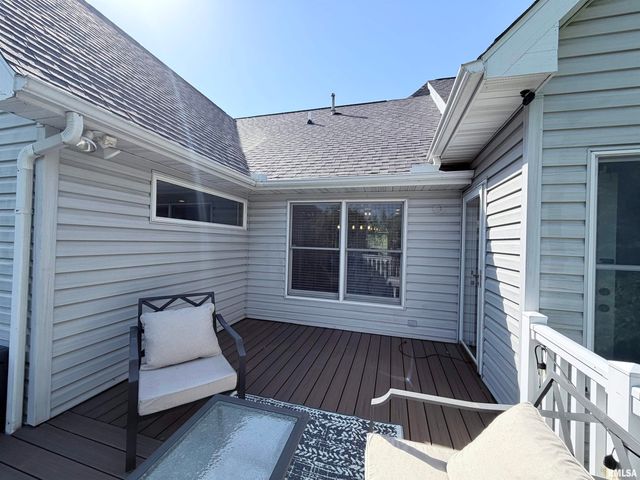 20724 N DEER BLUFFS Drive, Chillicothe, IL 61523