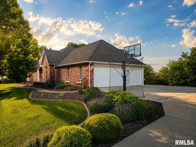 20724 N DEER BLUFFS Drive, Chillicothe, IL 61523