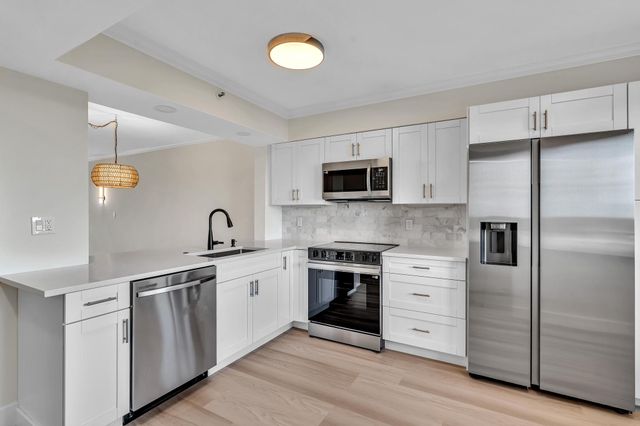 7076 Huntington Lane 803, Delray Beach, FL 33446