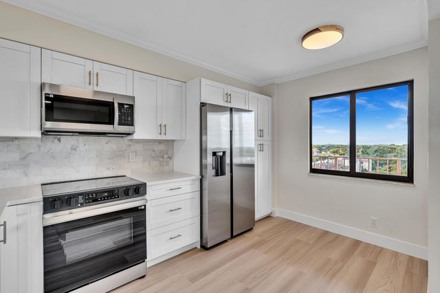 7076 Huntington Lane 803, Delray Beach, FL 33446