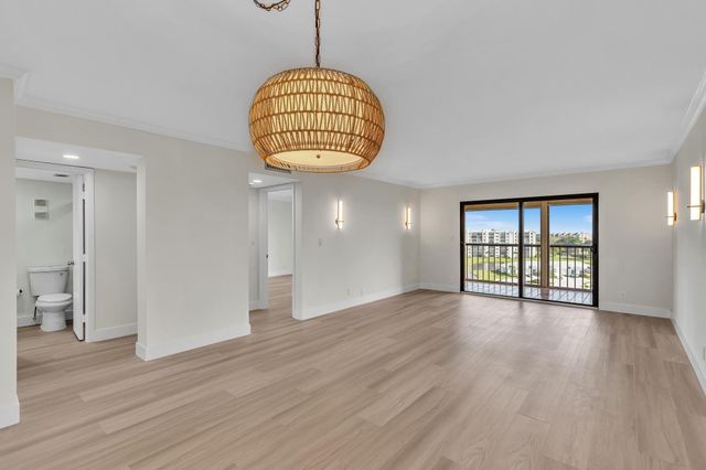 7076 Huntington Lane 803, Delray Beach, FL 33446