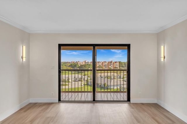 7076 Huntington Lane 803, Delray Beach, FL 33446