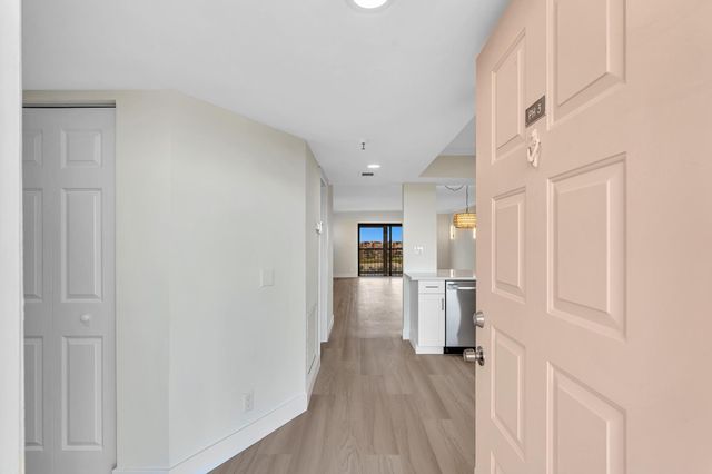 7076 Huntington Lane 803, Delray Beach, FL 33446