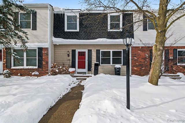 1208 Lear Court, Rochester Hills, MI 48307