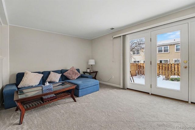 1208 Lear Court, Rochester Hills, MI 48307