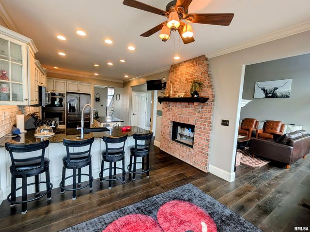 703 MAYFAIR Court, Germantown Hills, IL 61548