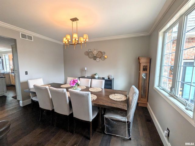 703 MAYFAIR Court, Germantown Hills, IL 61548