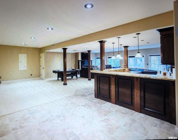 703 MAYFAIR Court, Germantown Hills, IL 61548