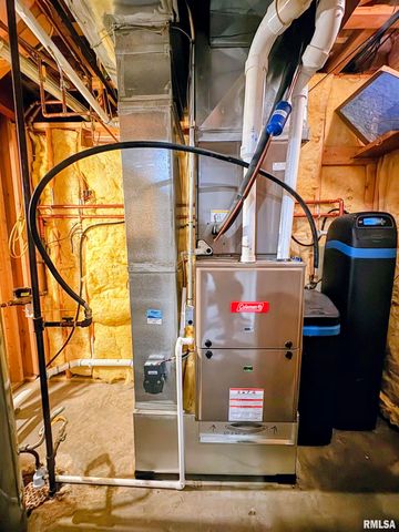 703 MAYFAIR Court, Germantown Hills, IL 61548