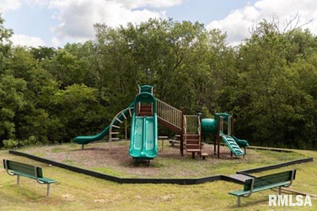 703 MAYFAIR Court, Germantown Hills, IL 61548