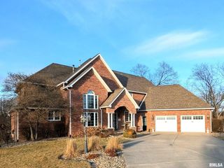 703 MAYFAIR Court, Germantown Hills, IL 61548