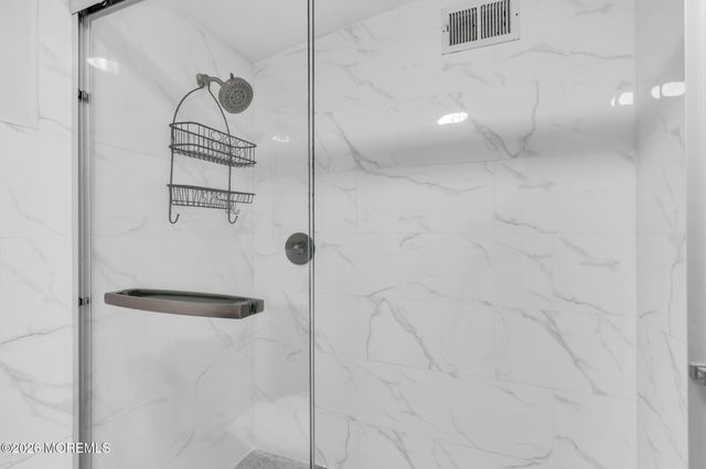 15 Pica Place, Tinton Falls, NJ 07724