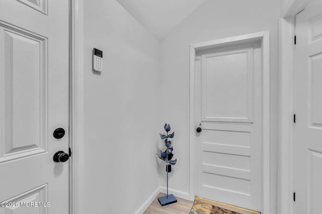 15 Pica Place, Tinton Falls, NJ 07724