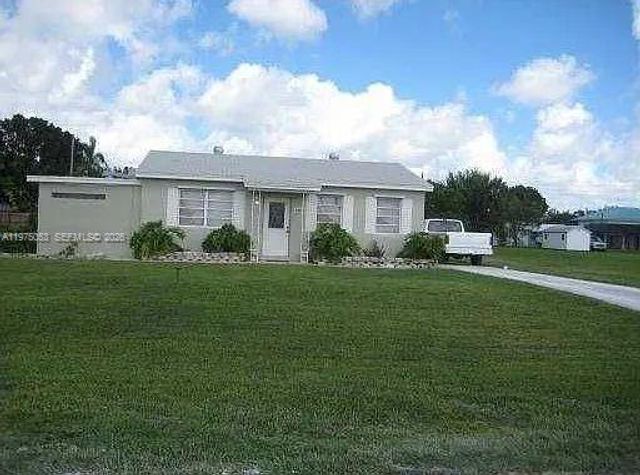 378 SW 6th St, Florida City, FL 33034