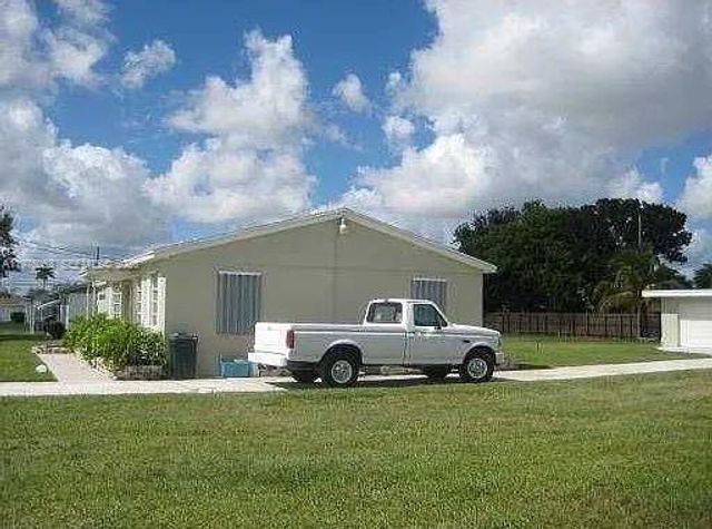 378 SW 6th St, Florida City, FL 33034