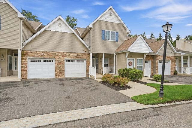 240 Ira Road, Mount Sinai, NY 11766