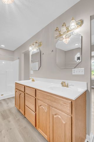 101 Forest Meadows Dr, Hendersonville, TN 37075