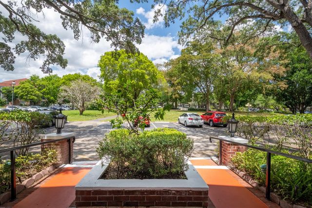 3660 Inverrary Drive 3q, Lauderhill, FL 33319