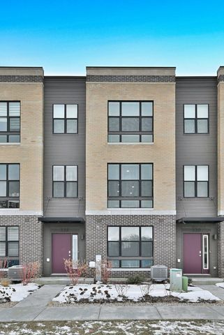 332 Summit Circle, Lombard, IL 60148