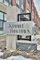 332 Summit Circle, Lombard, IL 60148