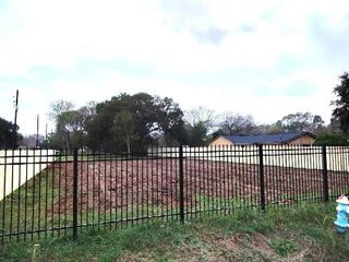 542 N Pine Street, Arcola, TX 77583