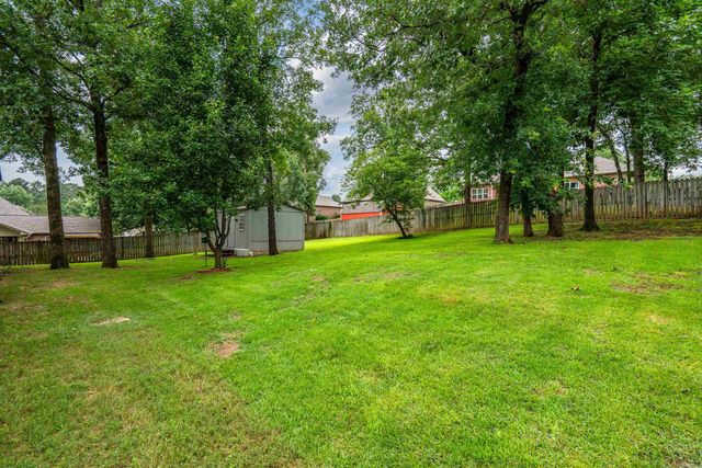 102 Doe Run Place, Hot Springs, AR 71913