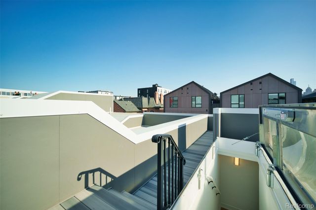 2835 Brush Street, Detroit, MI 48201