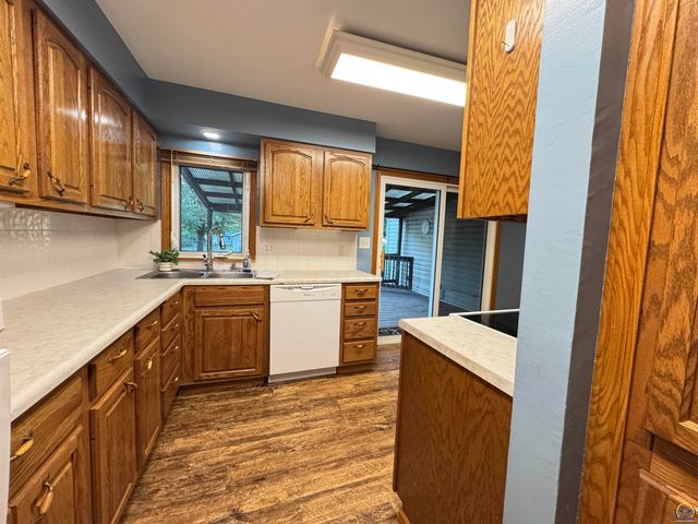 1035 Grand, Emporia, KS 66801