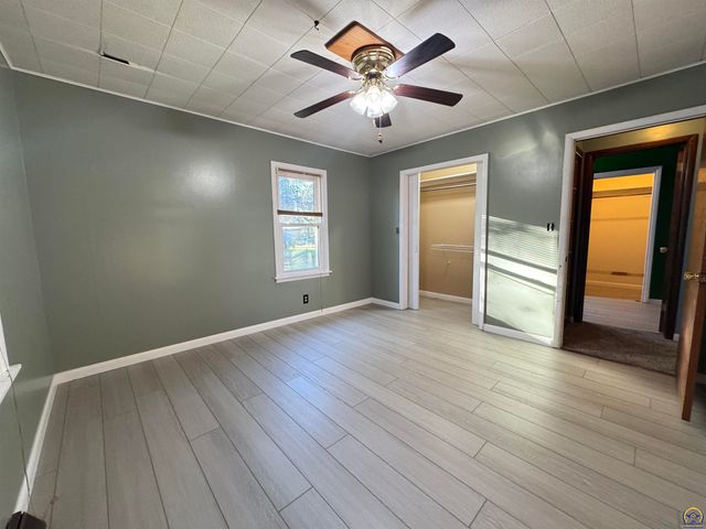 1035 Grand, Emporia, KS 66801