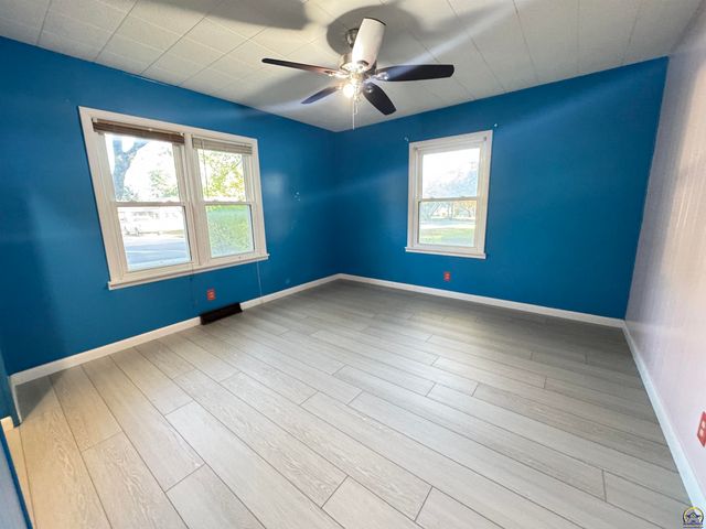 1035 Grand, Emporia, KS 66801