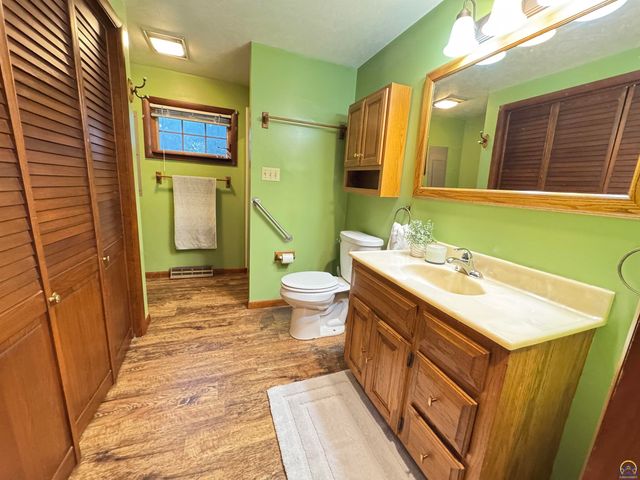 1035 Grand, Emporia, KS 66801