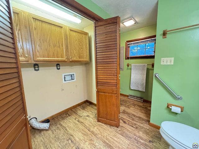 1035 Grand, Emporia, KS 66801