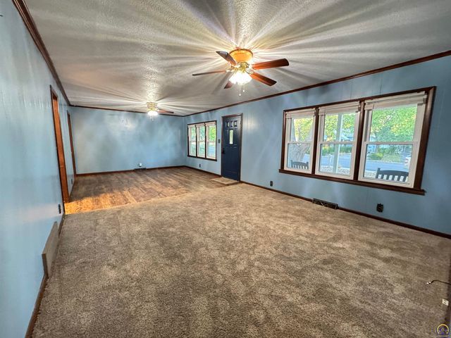 1035 Grand, Emporia, KS 66801