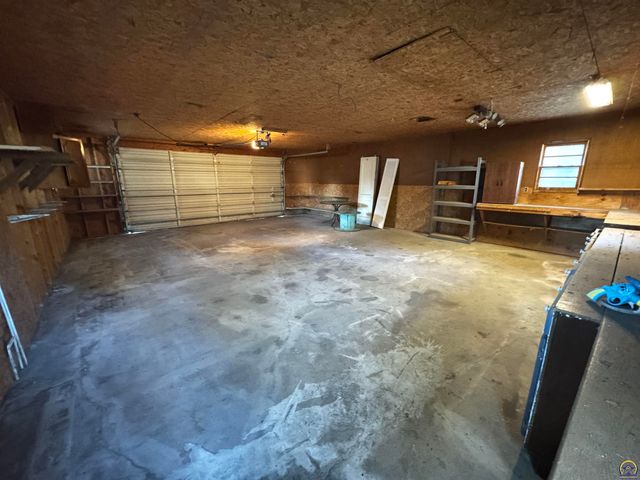 1035 Grand, Emporia, KS 66801