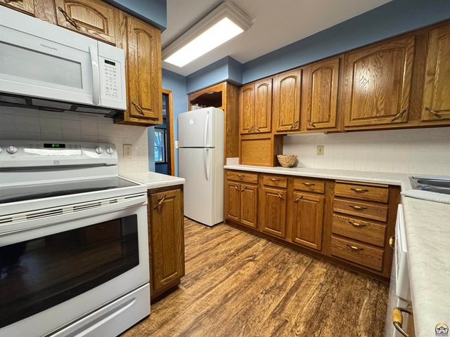 1035 Grand, Emporia, KS 66801