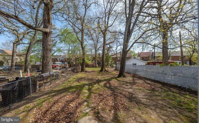 28 OAK LN, Trenton, NJ 08618
