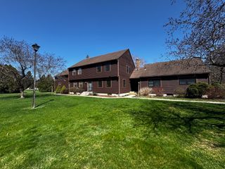 6 Adams Ct B, Deerfield, MA 01373