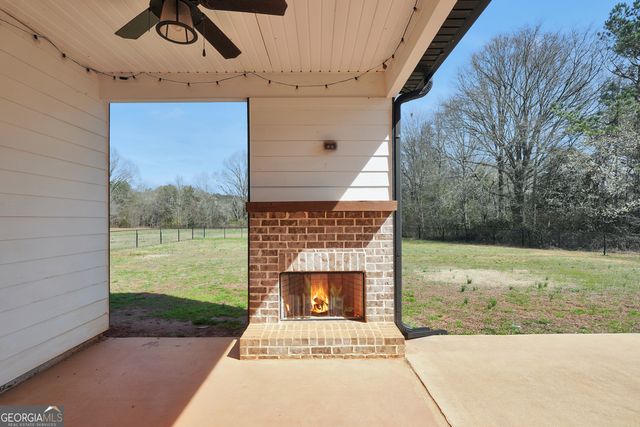 351 Savannah Drive, Mansfield, GA 30055
