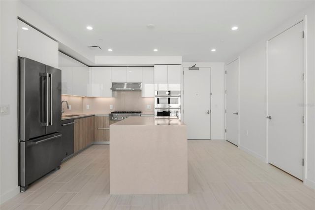 400 CENTRAL AVENUE 1109, St Petersburg, FL 33701