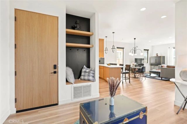 1916 W Court Street, Los Angeles, CA 90026