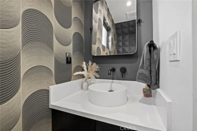 1916 W Court Street, Los Angeles, CA 90026