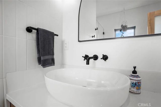 1916 W Court Street, Los Angeles, CA 90026