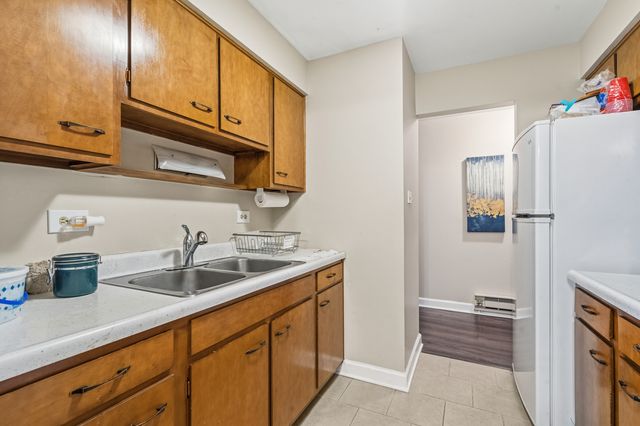 9725 S Keeler Avenue 6-209, Oak Lawn, IL 60453