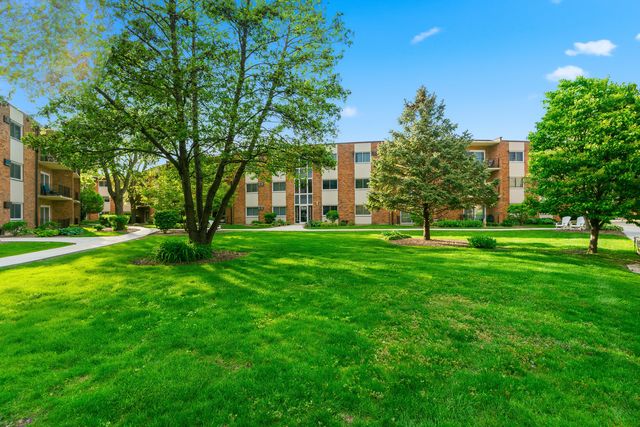 9725 S Keeler Avenue 6-209, Oak Lawn, IL 60453