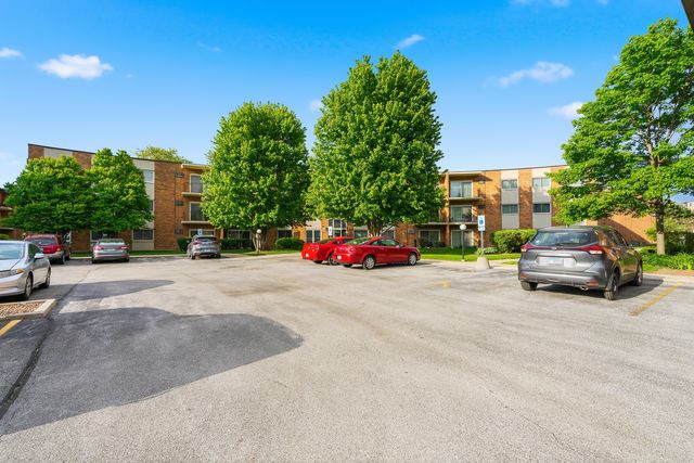 9725 S Keeler Avenue 6-209, Oak Lawn, IL 60453