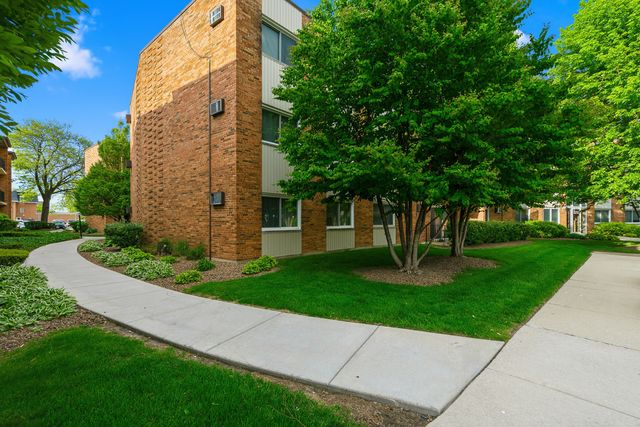 9725 S Keeler Avenue 6-209, Oak Lawn, IL 60453