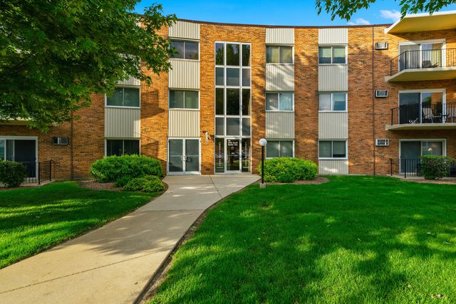 9725 S Keeler Avenue 6-209, Oak Lawn, IL 60453